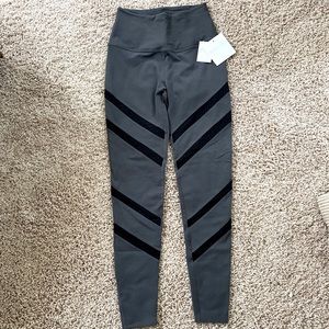 NWT Beyond Yoga high waisted leggings